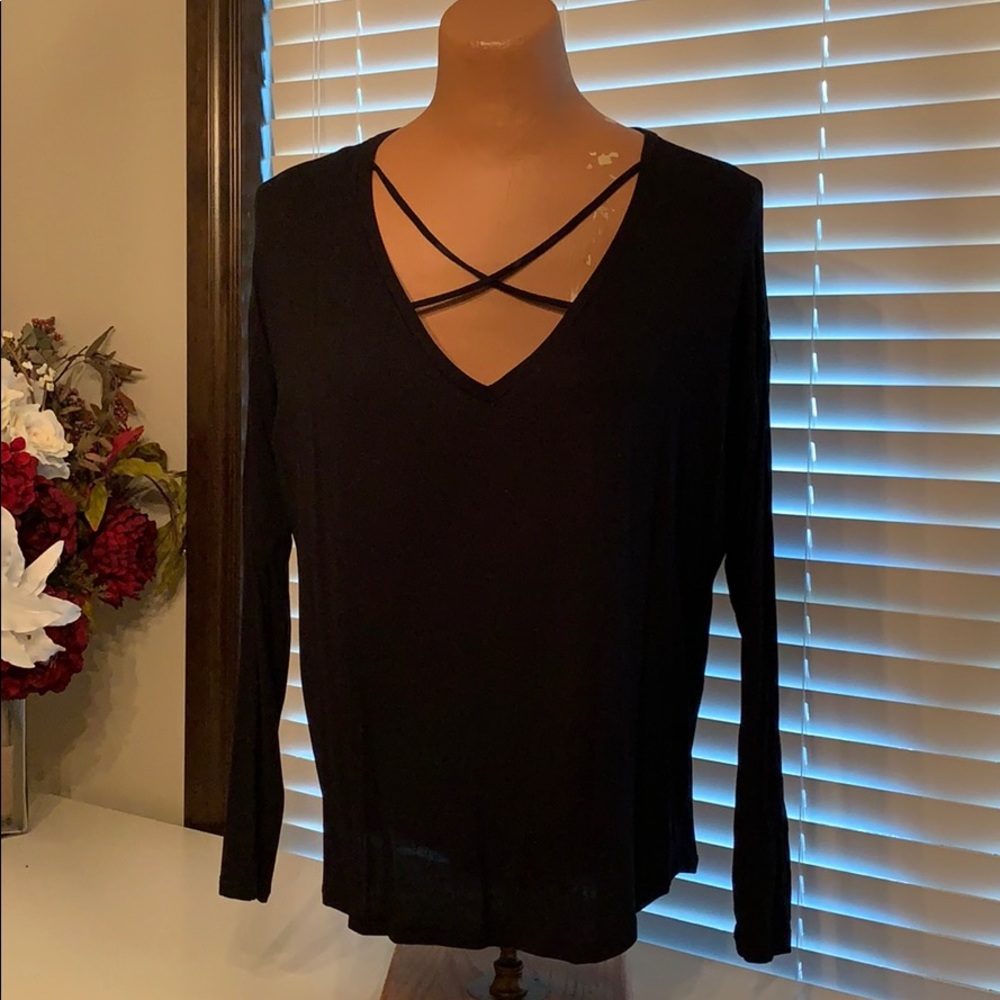 Black crisscross long sleeve pink T-shirt